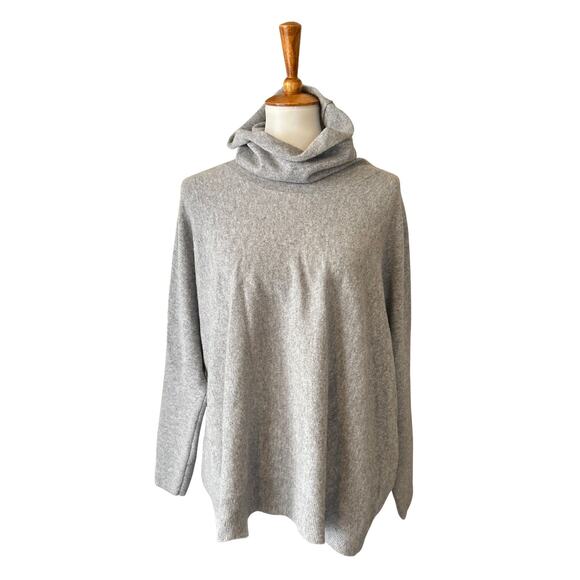 Pure Jill 100% Cashmere Sweater – Soft Gray Knit, Size Medium - Picture 3 of 4